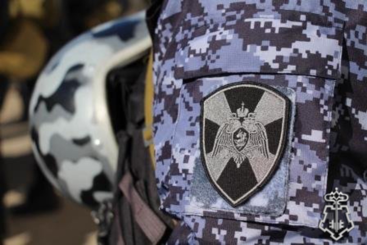 РОСГВАРДЕЙЦЫ ЗАДЕРЖАЛИ ДВУХ ВОЛОГЖАНОК, УСТРОИВШИХ СКАНДАЛЫ В УВЕСЕЛИТЕЛЬНОМ ЗАВЕДЕНИИ