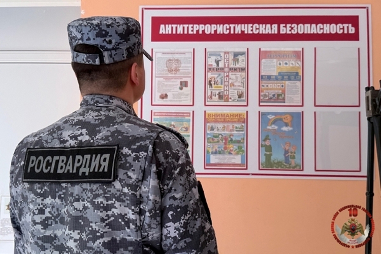 Сотрудники вневедомственной охраны Росгвардии проверили готовность вологодских детских оздоровительных учреждений к летнему сезону