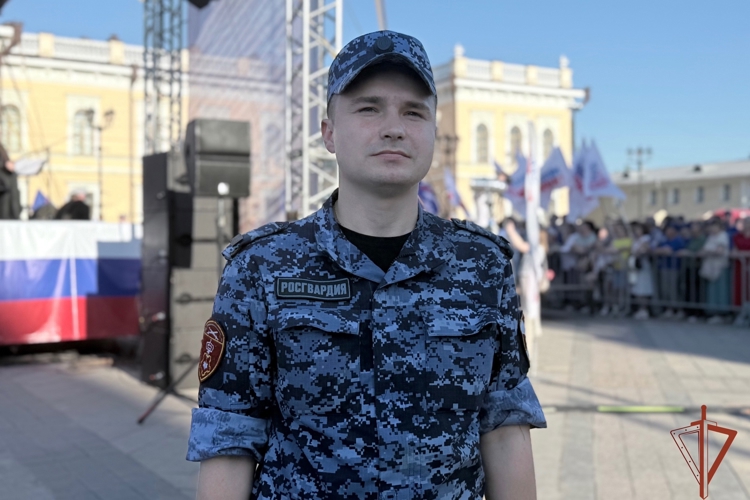  В Вологодской области сотрудники  вневедомственной охраны обеспечили безопасность проведения мероприятий, посвященных Дню России