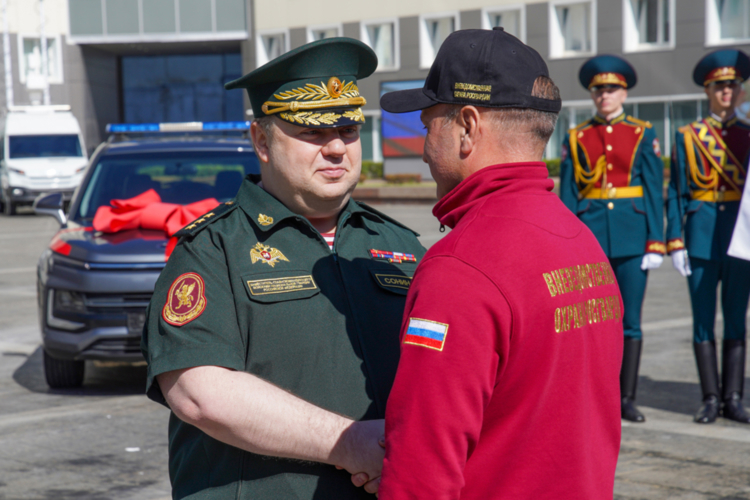 Заместитель директора Росгвардии генерал-полковник Василий Сонин поздравил победителей Всероссийского конкурса профессионального мастерства «Лучший по профессии» (фото, видео)