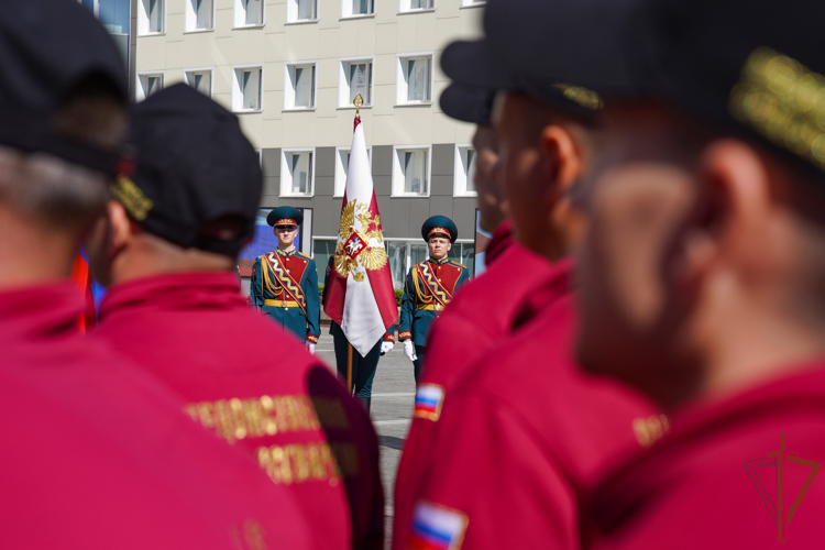 Заместитель директора Росгвардии генерал-полковник Василий Сонин поздравил победителей Всероссийского конкурса профессионального мастерства «Лучший по профессии» (фото, видео)