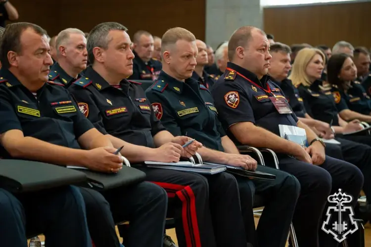 Руководитель управления вневедомственной охраны Росгвардии по Вологодской области принял участие во Всероссийском совещании-семинаре в Нижнем Новгороде (фото)