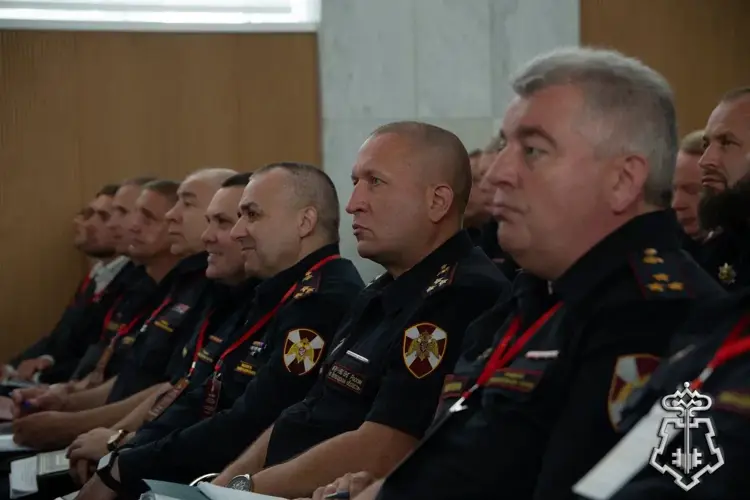 Руководитель управления вневедомственной охраны Росгвардии по Вологодской области принял участие во Всероссийском совещании-семинаре в Нижнем Новгороде (фото)