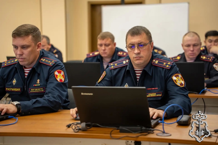 В Подмосковье завершились курсы повышения квалификации руководителей подразделений вневедомственной охраны Росгвардии (фото)