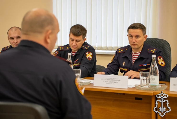 В Подмосковье завершились курсы повышения квалификации руководителей подразделений вневедомственной охраны Росгвардии (фото)