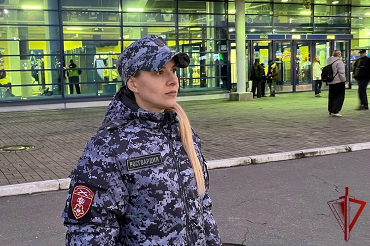 В Череповце росгвардейцы обеспечили безопасность хоккейного матча «Северсталь» — «Локомотив» (фото)